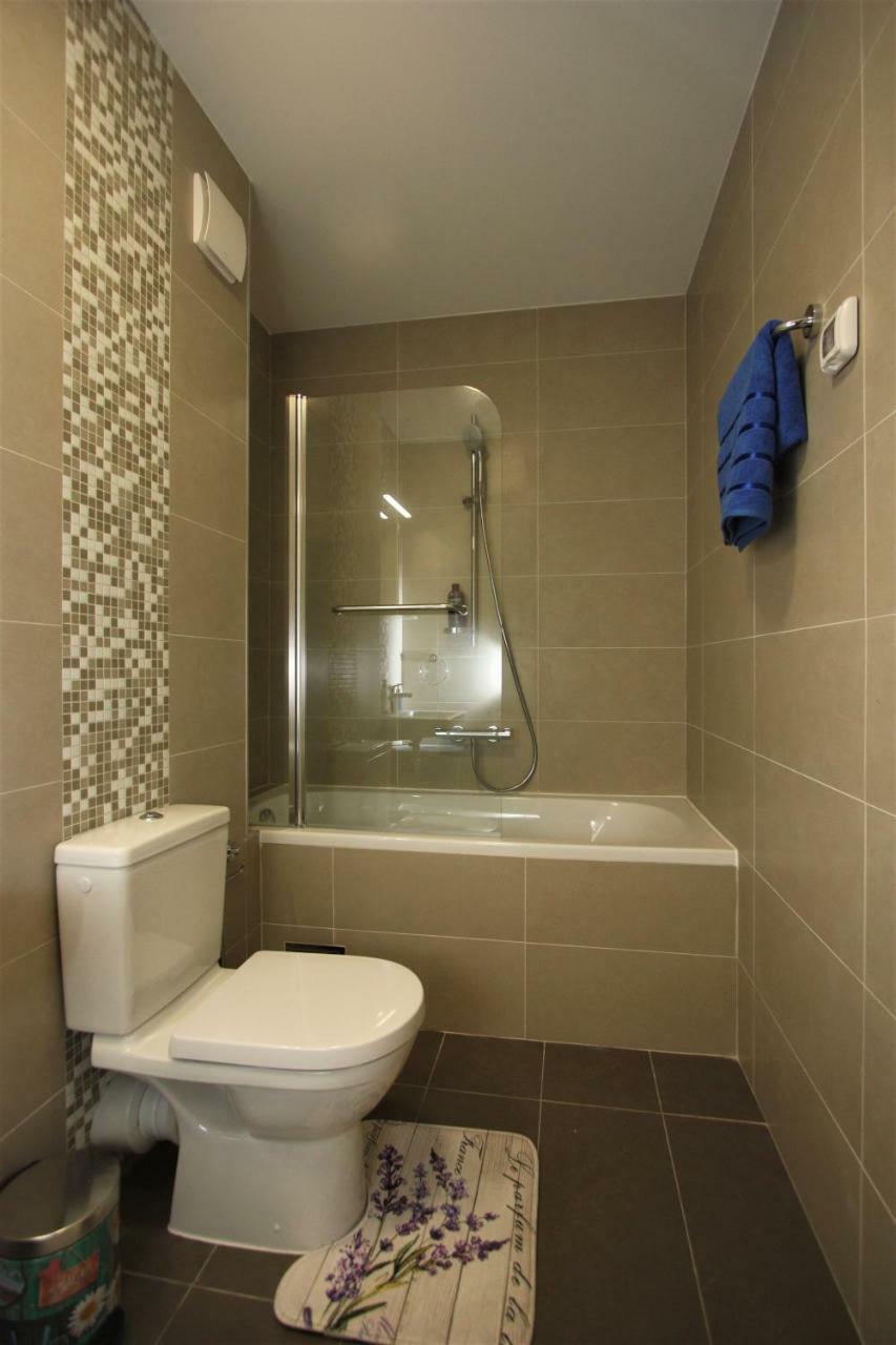Luxury 1 Bedroom Apartment With Cozy Garden D2-2 In Morinj Cattaro Esterno foto