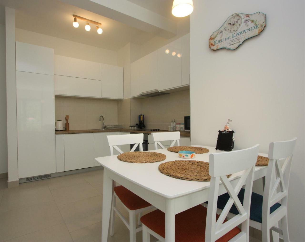 Luxury 1 Bedroom Apartment With Cozy Garden D2-2 In Morinj Cattaro Esterno foto